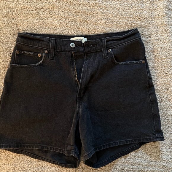 Abercrombie & Fitch High Rise Dad Shorts - Size 28 or size 6 - Picture 2 of 4